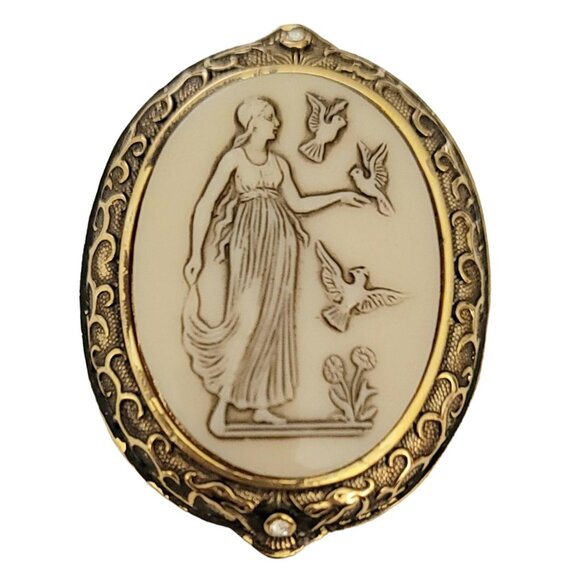 Edgar Berebi Gold Tone Clear Rhinestone Helen of Troy Resin Cameo Brooch, Signed - Picture 3 of 7